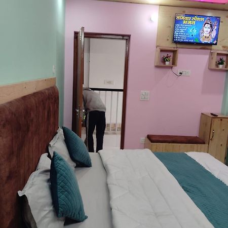 Jbk Hotel Mussoorie- Near Jw Marriott Hotel ภายนอก รูปภาพ
